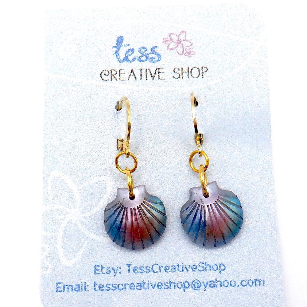 Small Dainty Resin Earrings NEW